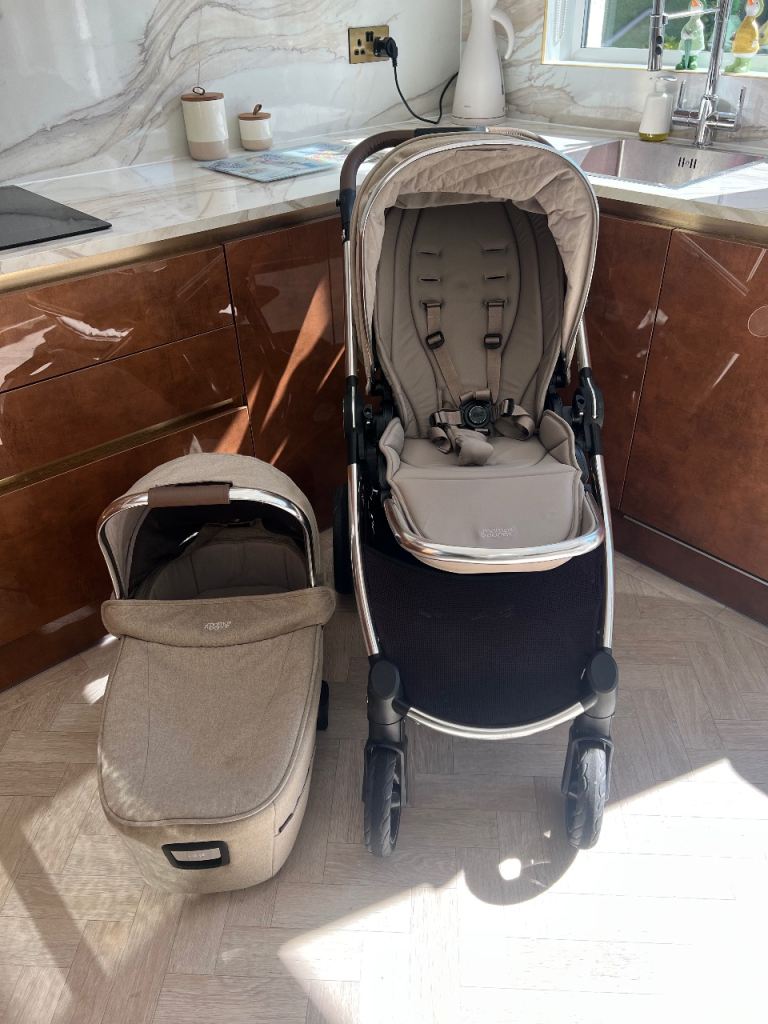 Mama’s & Papa’s Ocarro pushchair 