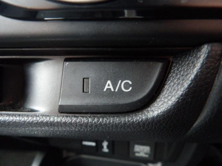 2020 Honda Jazz 1.3 i-VTEC SE Hatchback 5dr Petrol CVT Euro 6 (s/s) (102 ps) HATCHBACK Petrol Aut...