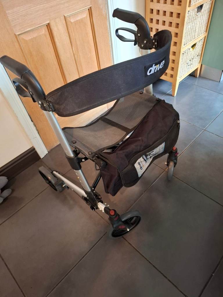 Drive Devilbiss Xfold Rollator Walking Aid 