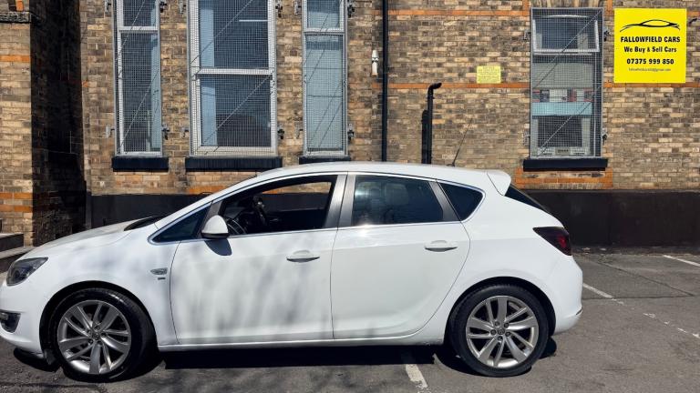 2013 Vauxhall Astra 1.6i 16V SRi 5dr HATCHBACK Petrol Manual