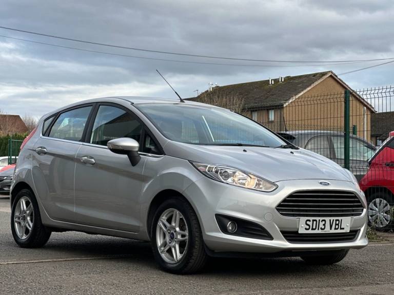 2013 Ford Fiesta 1.25 Zetec Hatchback 5dr Petrol Manual Euro 5 (82 ps) Hatchback Petrol Manual