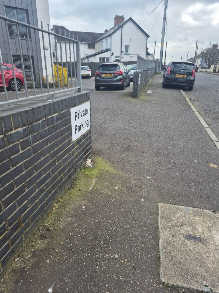 1 Bedroom Apartment Upper Newtownards Road For Mutual Exchange 