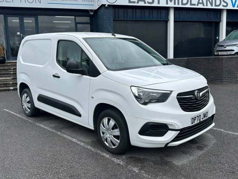 2020 Vauxhall Combo 2300 1.5 Turbo D 100ps H1 Sportive Van PANEL VAN DIESEL Manual
