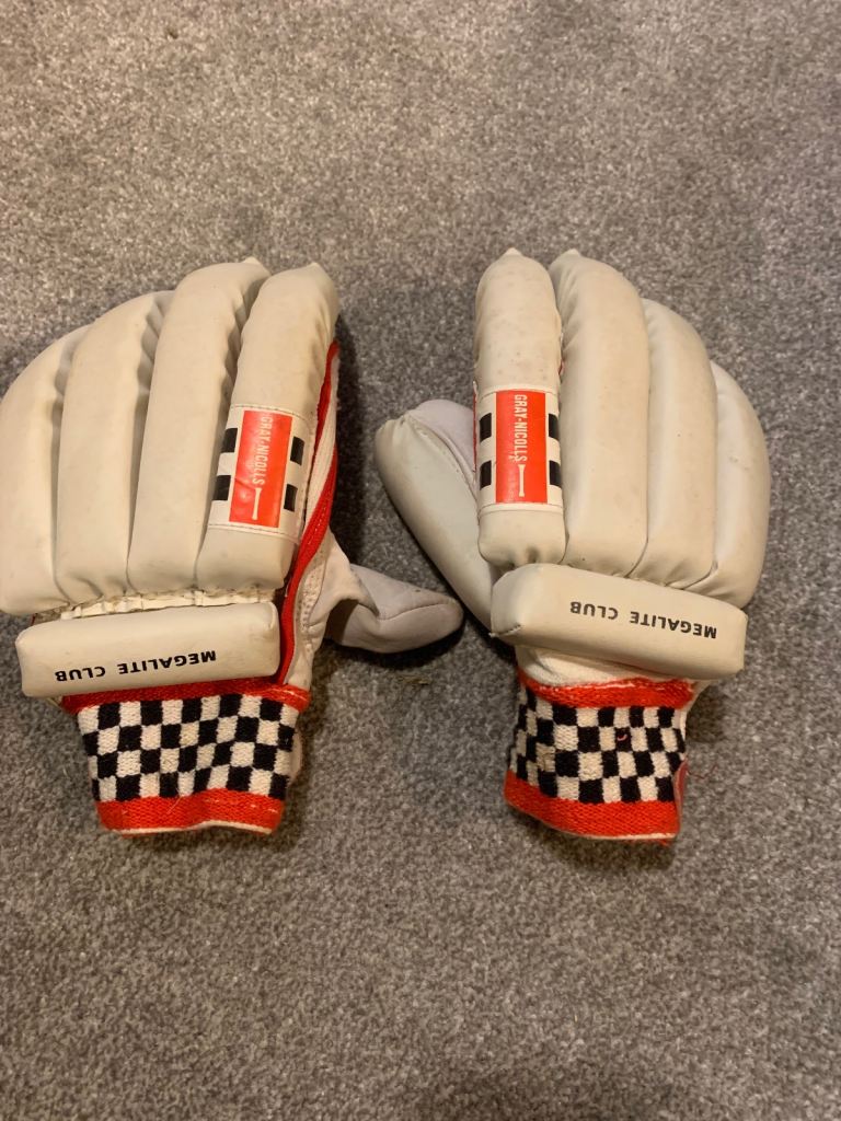 Gray Nicholls Right Handed Batting Gloves Size Large 