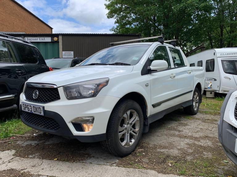 Ssangyong Korando Sports EX 2.0 TD MANUAL 4X4 PICK UP ISUZU/L200/NAVARA/HILUX
