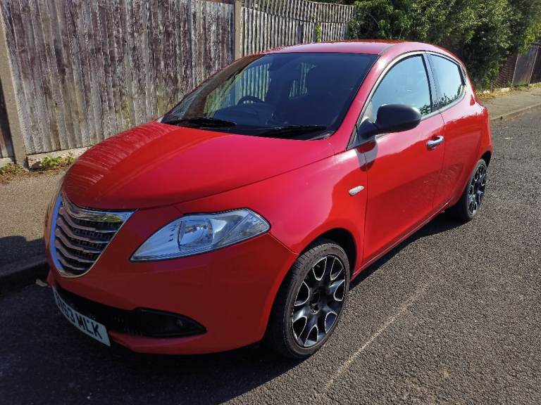 Chrysler, YPSILON, Hatchback, 2013, Manual, 1242 (cc), 5 doors