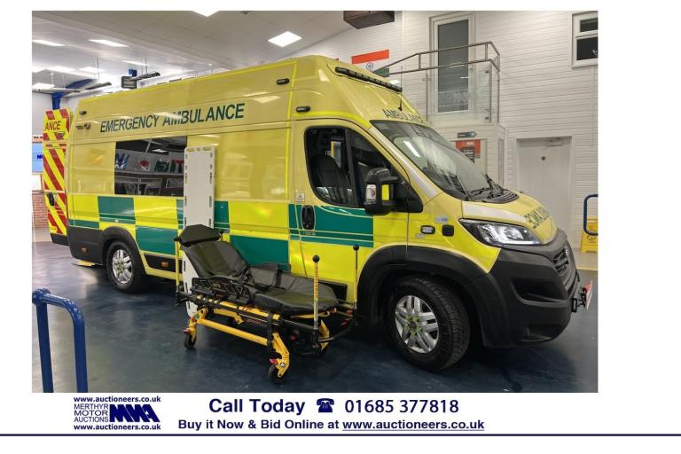 2020 Fiat Ducato 42 MAXI 2.3 MULTIJET 180PS AUTO AMBULANCE C/W STRETCHER ------------------- PANE...