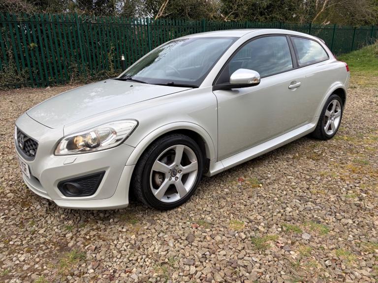 2010 Volvo C30 1.6D DRIVe R DESIGN 3dr 1600 cc £35 road tax  HATCHBACK Diesel Manual