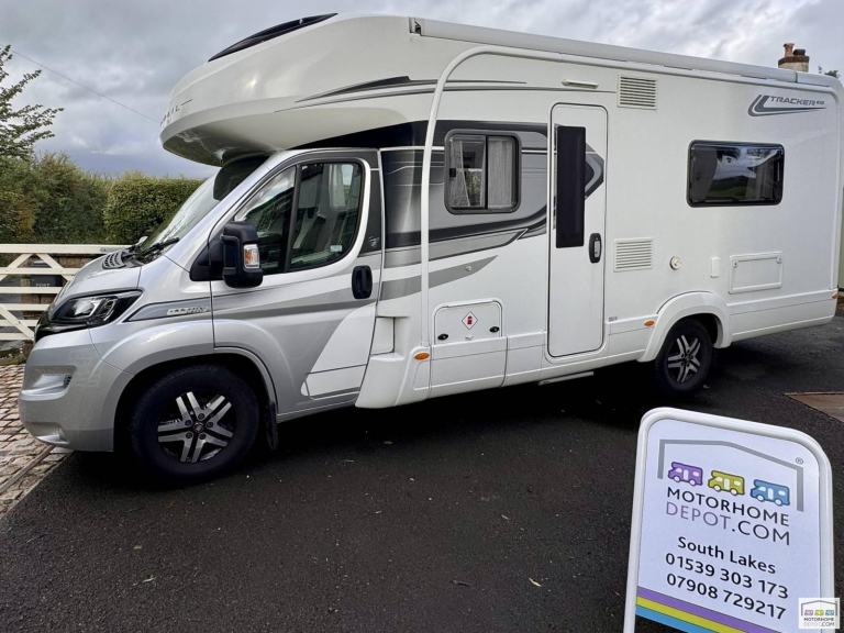 Auto-trail Tracker EB Automatic 2020 FIAT 2.3 FSH 4 berth French double bed 