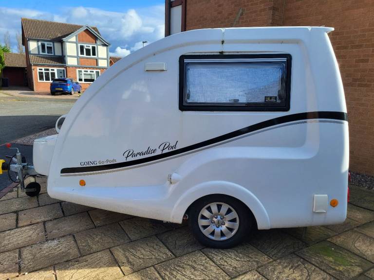 Going Go-Pod Paradise Pod 2018 - Excellent Condition (with Solar Panel)