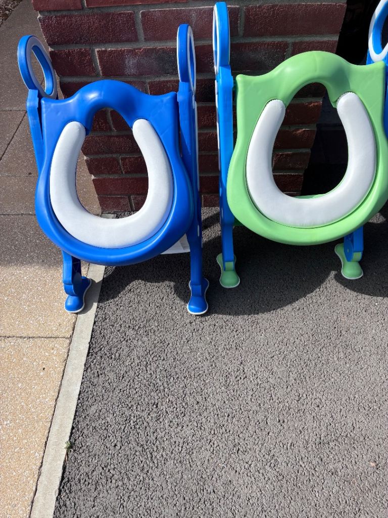 Pair of Kids Toilet Training Seats / Potties – Good Condition