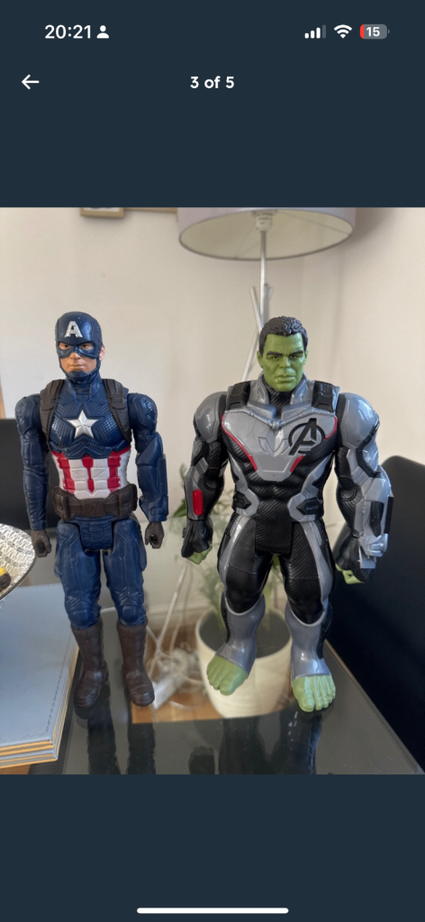 Avengers figures - hulk and captain America 