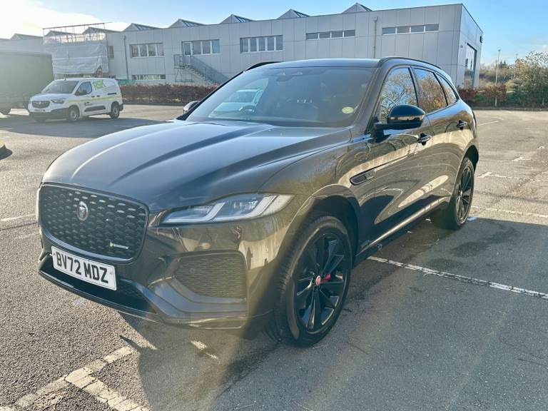 2023 Jaguar F-PACE 2.0L Diesel Santorini Black R Dynamic Black Edition