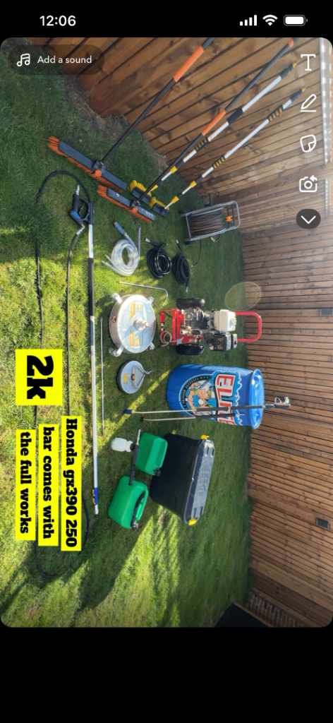 Jet washing Honda 