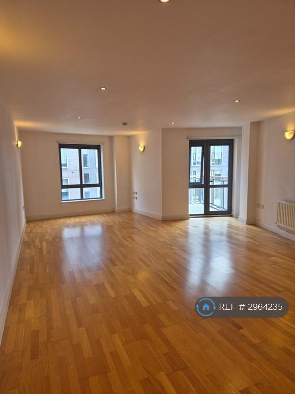 1 bedroom flat in Ellesmere Street, Manchester, M15 (1 bed) (#2964235)