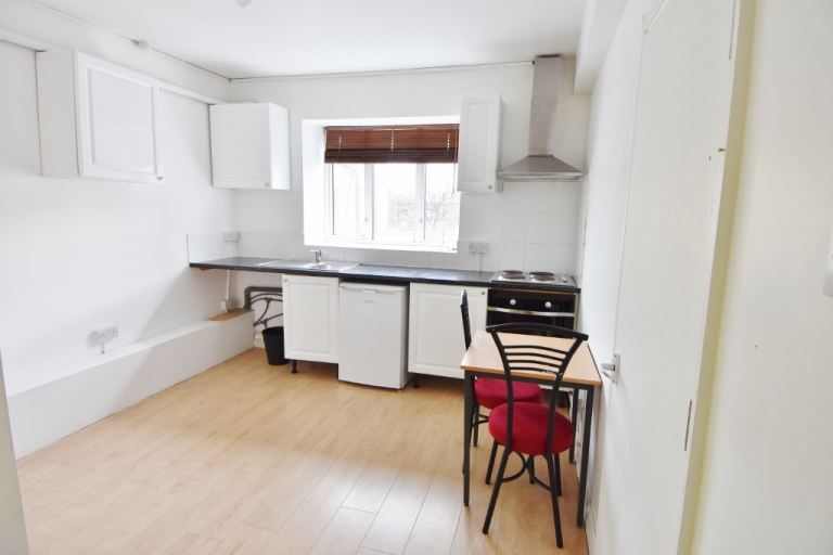 Beautiful and bright 1 bed apartment in Holloway Rd , Islington, N7 - Ref: 483