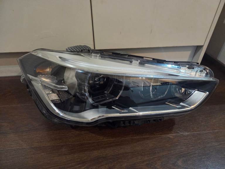 BMW X1 F48 DRIVER SIDE Led  HEADLIGHT 7193710 Genuine 2015-2019