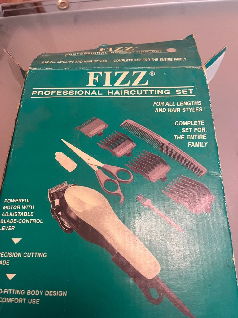 FIZZ Professional Haircutting Set – As Good As New
