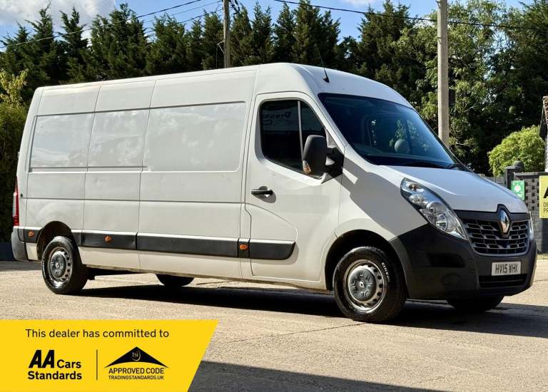 2015 Renault Master 2.3 dCi 35 Business FWD LWB Medium Roof Euro 5 5dr Diesel