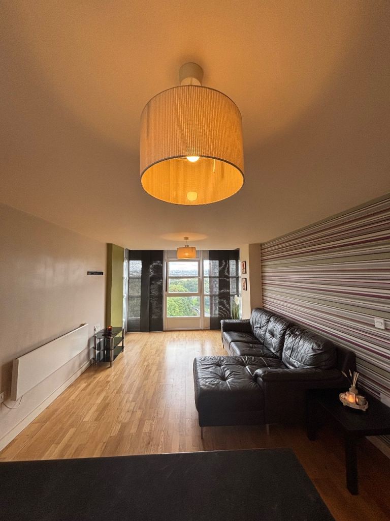 Modern 2 Bedroom Highrise - M9 Manchester