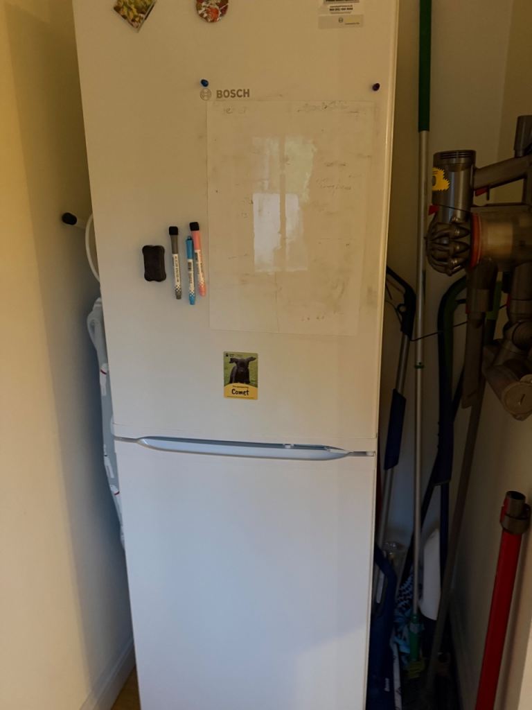 Bosch Freestanding Fridge Freezer – White, Good Working Order