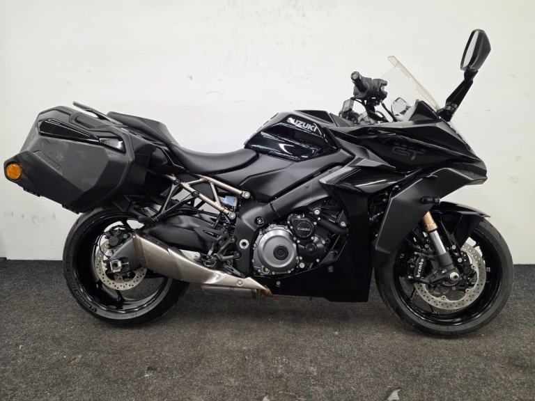 SUZUKI GSXS 1000 GT+ ** RIDER MODES - PANNERS - CRUISE CONTROL **