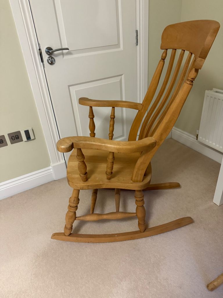 Solid wooden rocking chair 