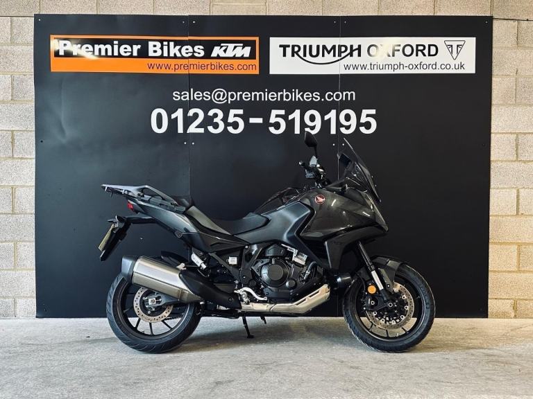 STUNNING ONE OWNER 2023/23 HONDA NT1100 MOTORCYCLE 