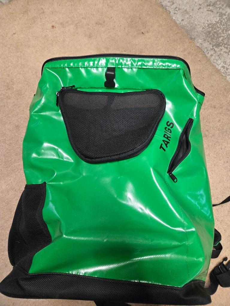 Tarigs Dog Back Pack. Large size. V good cond.