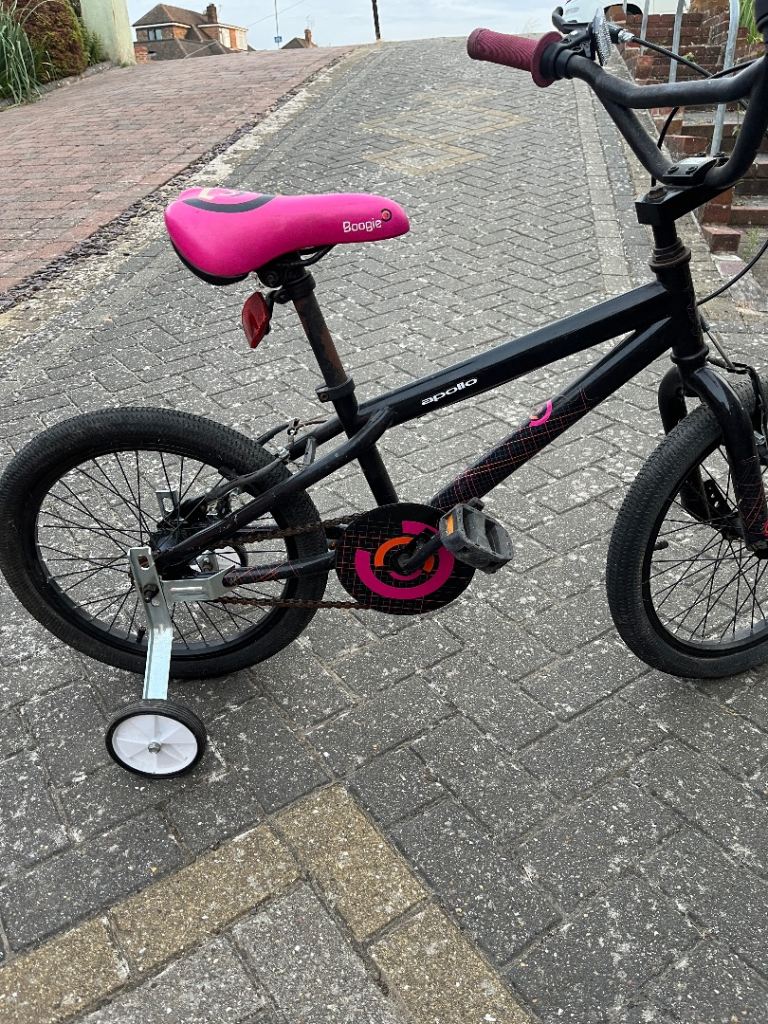 Kids Black Bike with Pink Seat and Stabilisers – Good Condition