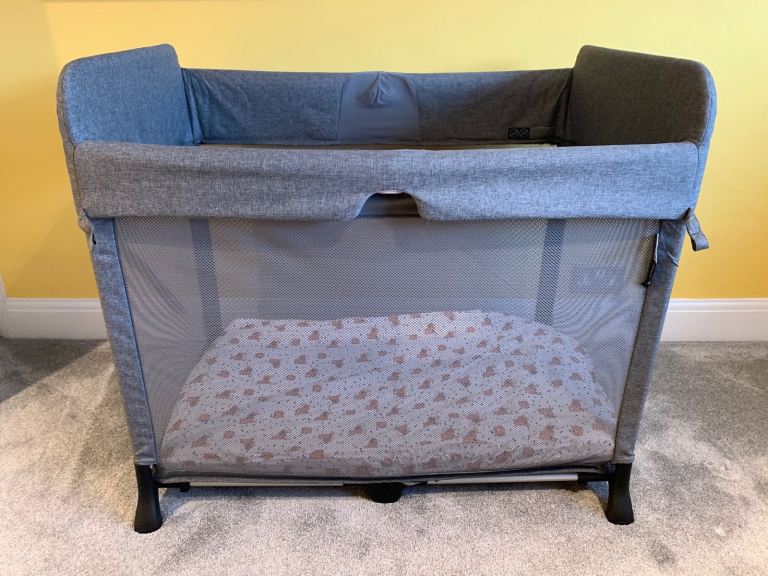 BUGABOO STARDUST TRAVEL COT