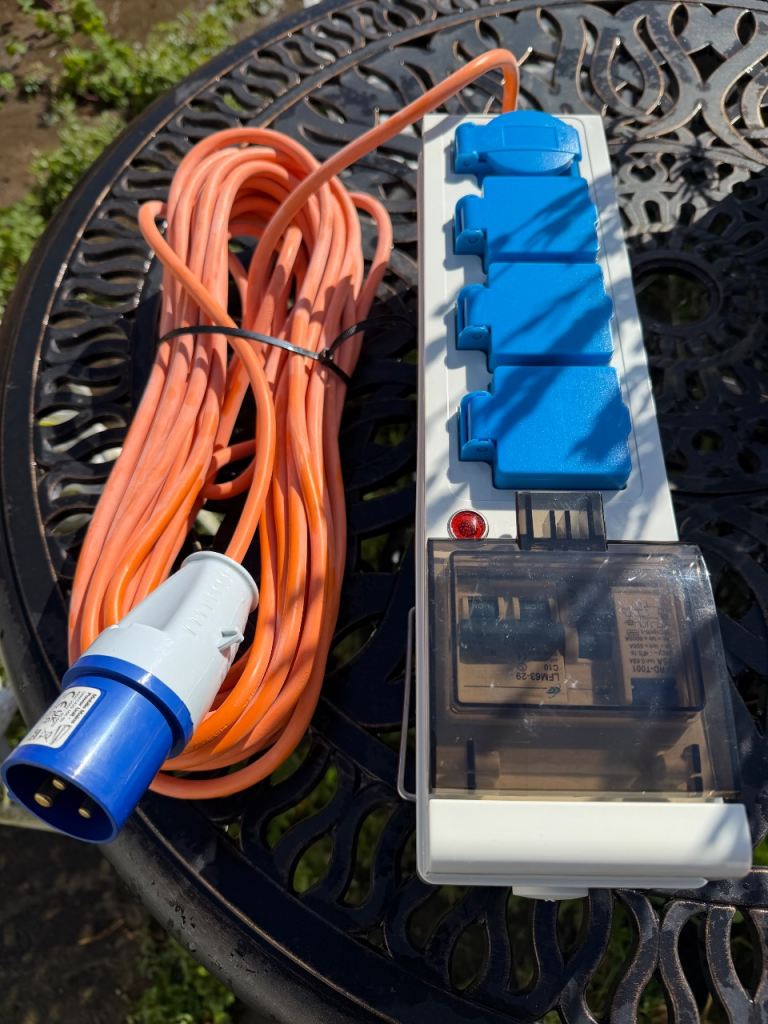 Camping power block . 