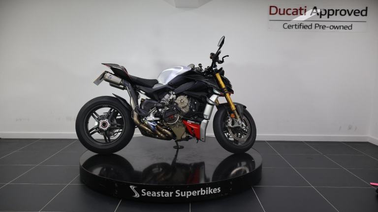 DUCATI STREETFIGHTER V4 SP2 - 2024 - 4320 MILES