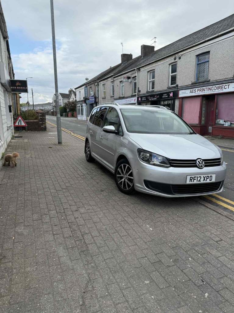 Volkswagen, TOURAN, MPV, 2012, Manual, 1598 (cc), 5 doors