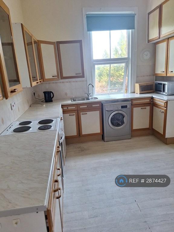 1 bedroom flat in Wells Road, Malvern, WR14 (1 bed) (#2874427)