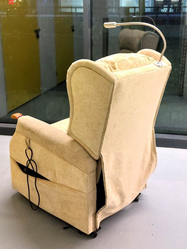 Electric Rise & Recliner Chair