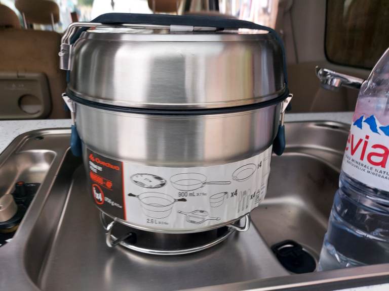 Nissan Serena Brown Mini Campervan 5 seater, 2007, 1990 (cc) really clean and nice 