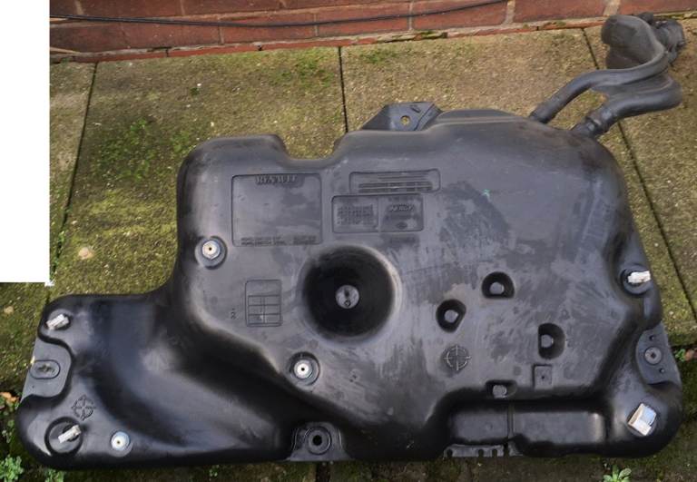 Dacia Logan FUEL TANK & FILLER NECK. Or £30 inc sender unit. Eccles, Manchester