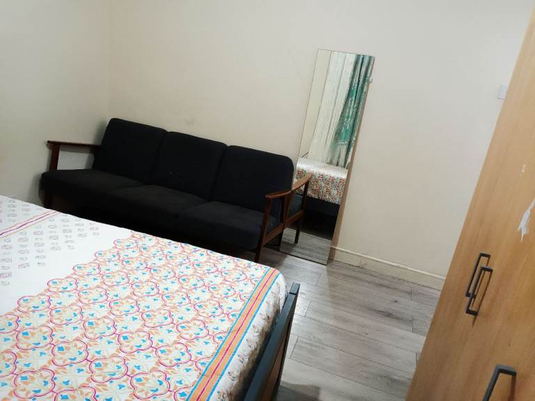 A double room is available to rent.