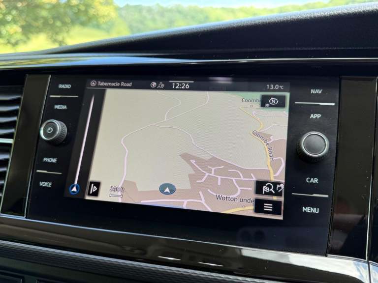 VW Transporter T32 Kombi 204 DSG Highline, Huge Spec, Genuine Leighton Van Model