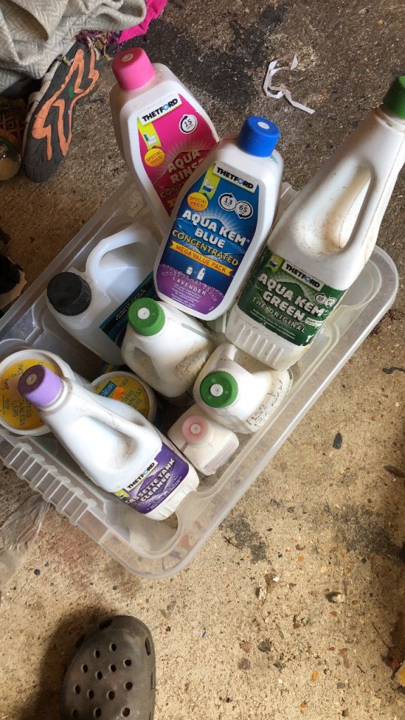 Various cleaning products 