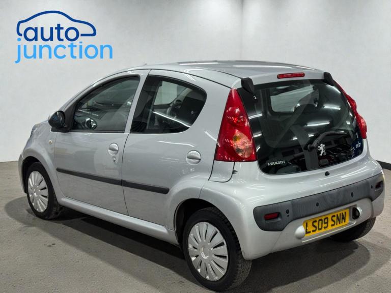 2009 Peugeot 107 1.0 Urban 5dr 2-Tronic HATCHBACK Petrol Automatic