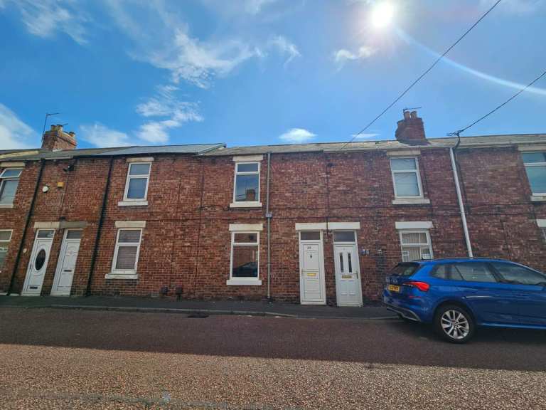 Lovely 3 Bedroom House available to rent in Birtley - King Street