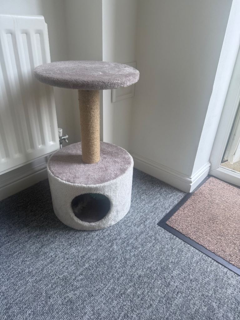 Cat tower/bed