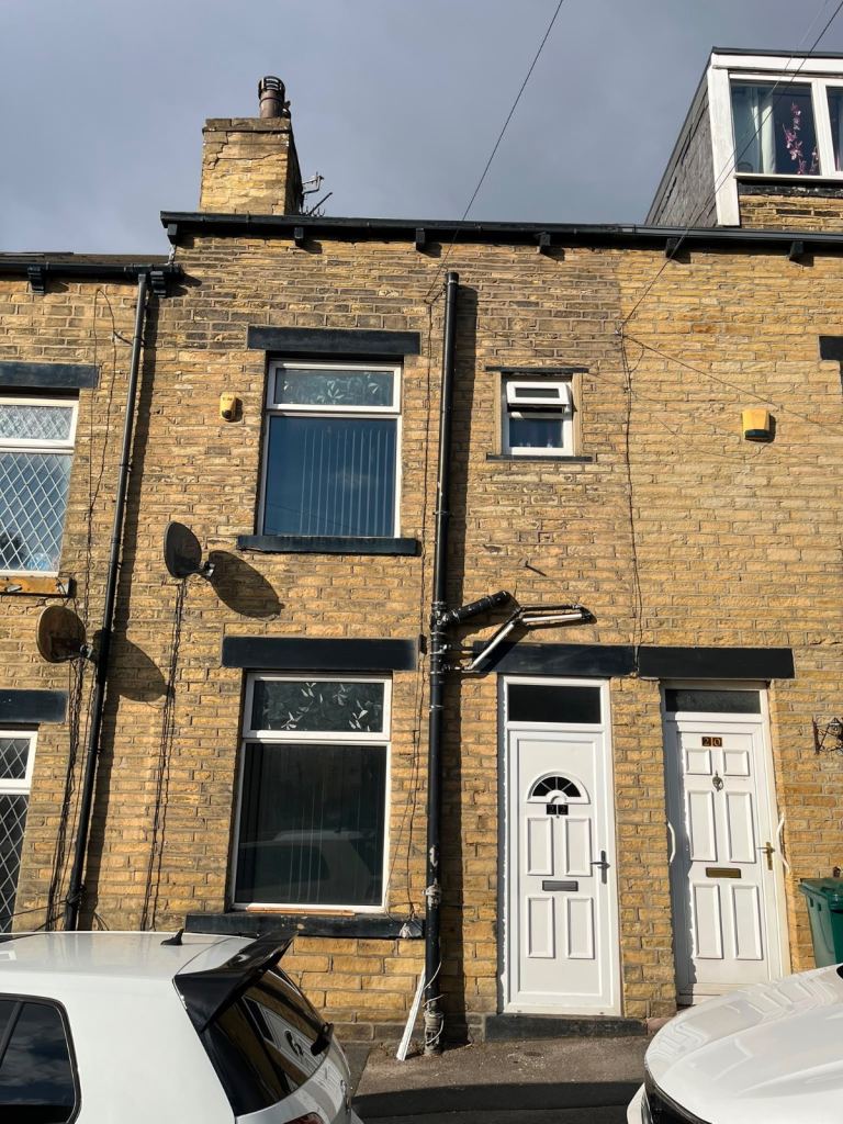 3 bedroom property available in bd4 