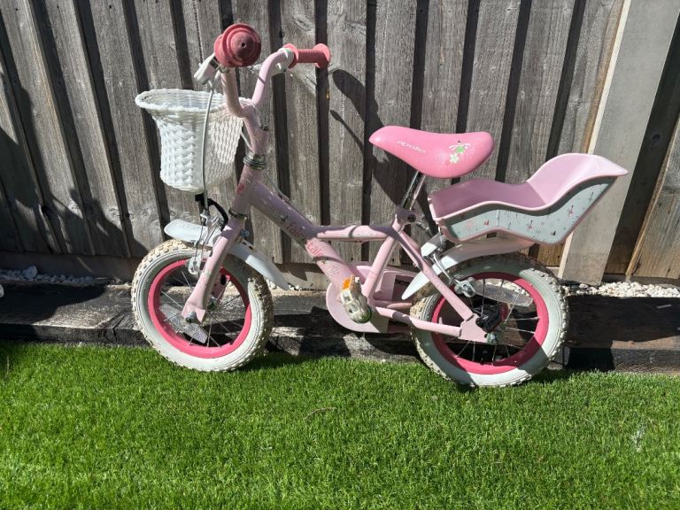 Girls bike