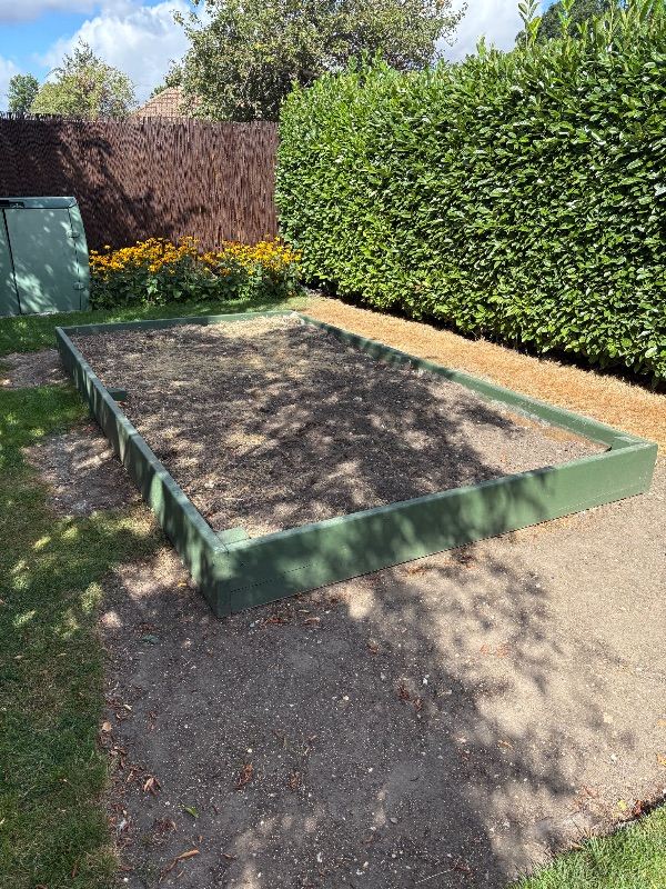 Large Wooden Raised Garden Bed – Green