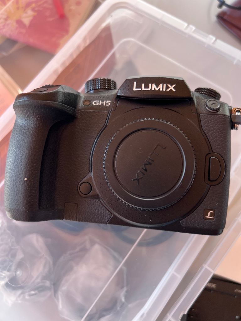 Panasonic Lumix GH5 4K Mirrorless Camera Body – Battery & Charger Included