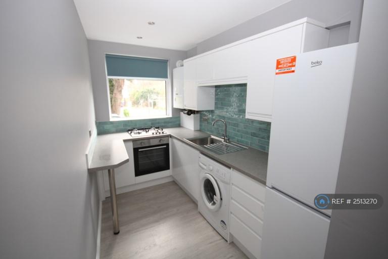 1 bedroom flat in Alexandra St, Kirkcaldy, KY1 (1 bed) (#2513270)