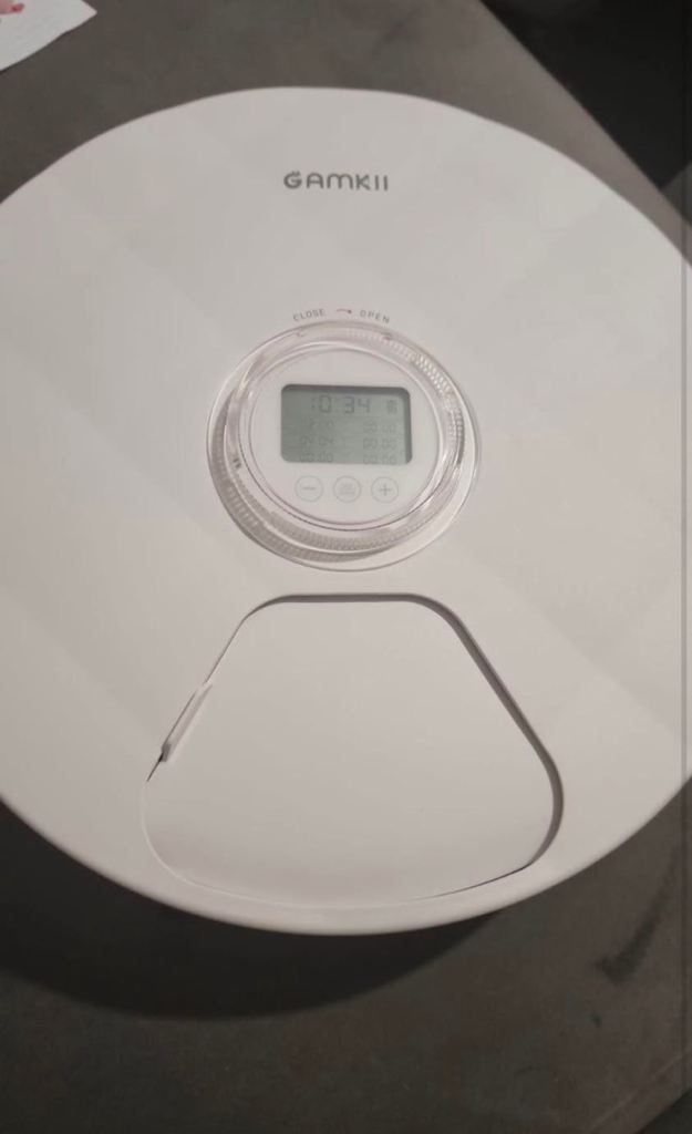 Automatic Cat Wet Food Feeder 6 Meals